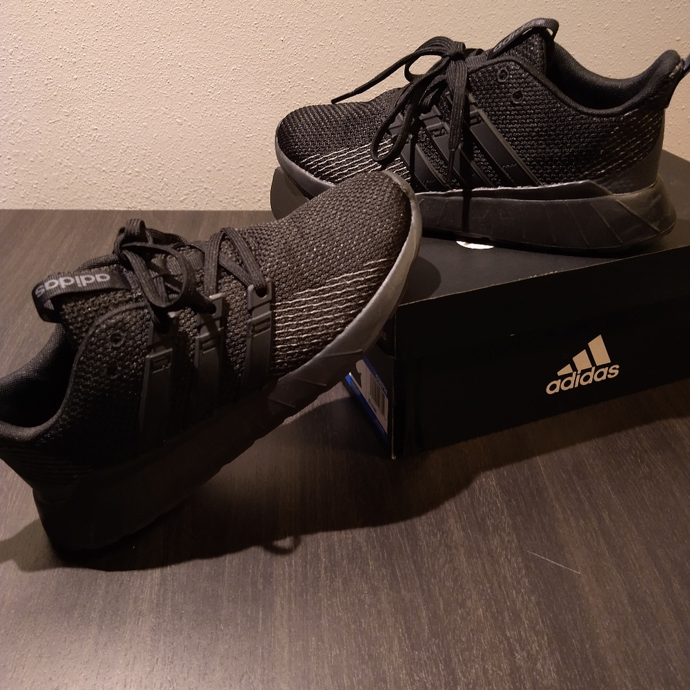 Adidas Questar Flow K